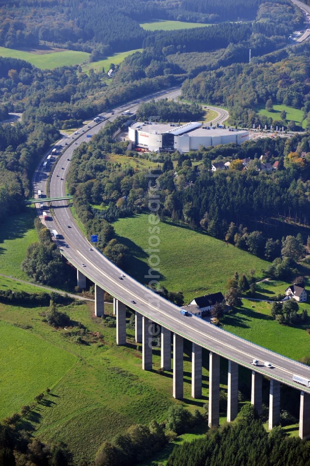 Aerial image Lüdenscheid - View of the bridge across a valley in Lüdenscheid in the state North Rhine-Westphalia. The road, that runs across the bridge, is the federal motorway 45