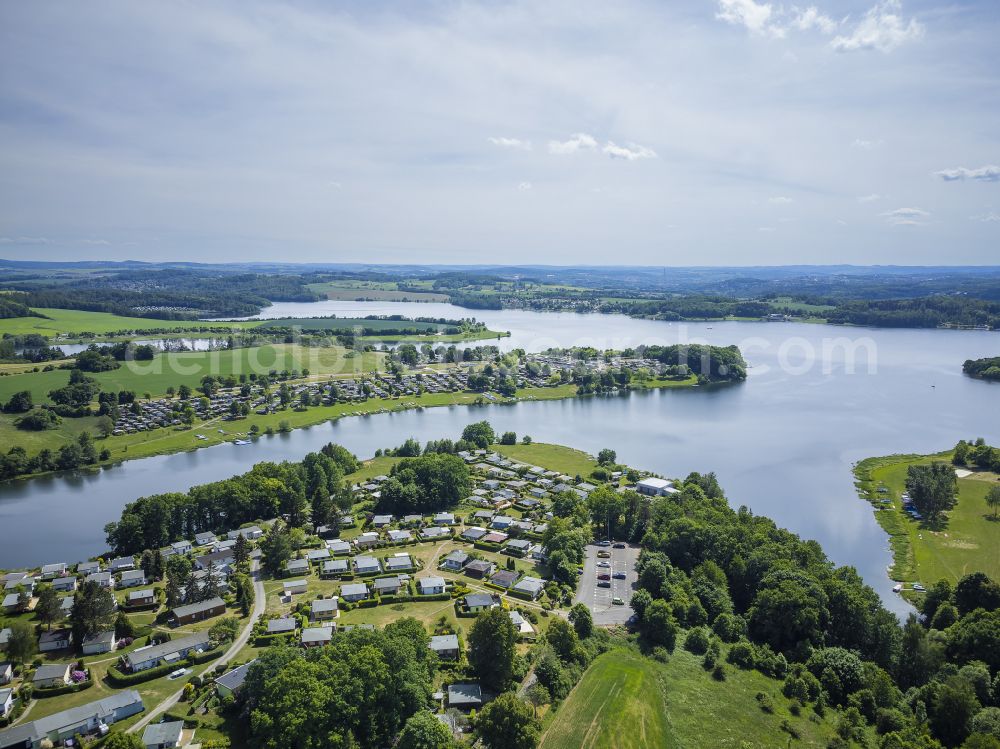 Pöhl from the bird's eye view: Poehl Dam bank areas in Poehl in the federal state of Saxony