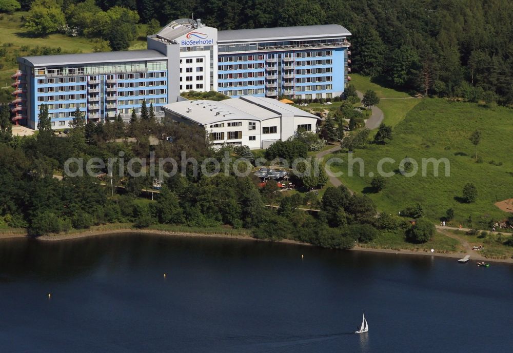 Zeulenroda-Triebes from above - Bio Seehotel by the dam Zeulenroda near Zeulenroda-Triebes in the state of Thuringia. In the Hotel Bio Seehotel, which is a company of the Bauerfeind Group, respects environmental and climate-neutral behaviour