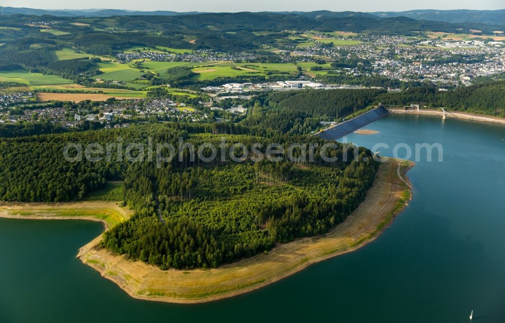 Attendorn from above - Dam and shore areas at the lake Bigge in Attendorn in the state North Rhine-Westphalia