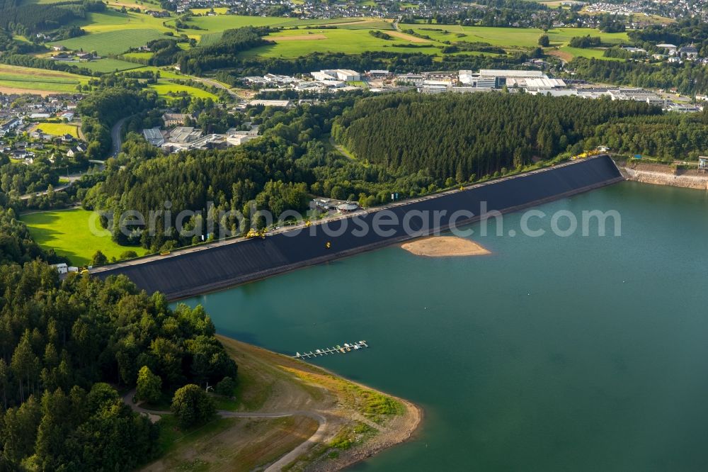 Aerial image Attendorn - Dam and shore areas at the lake Bigge in Attendorn in the state North Rhine-Westphalia