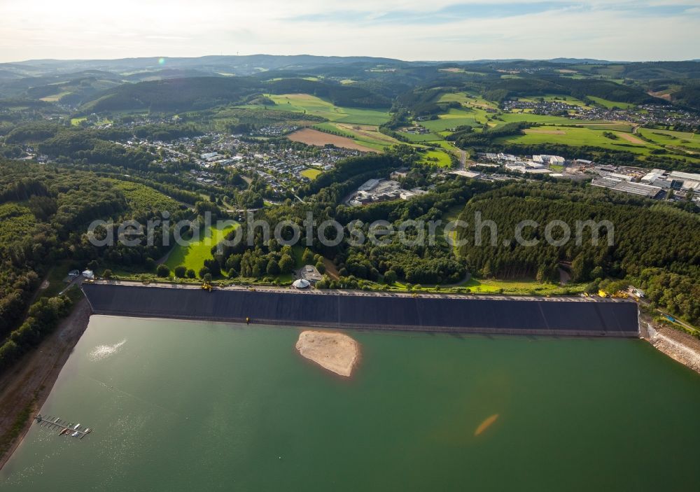 Attendorn from above - Dam and shore areas at the lake Bigge in Attendorn in the state North Rhine-Westphalia