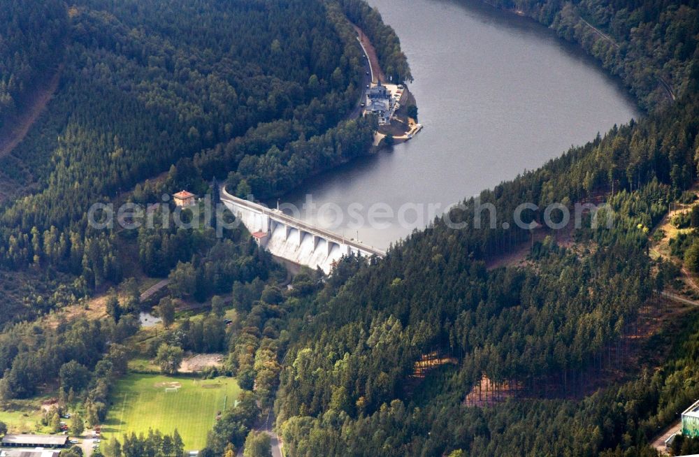 Aerial photograph Karlsbad - Dam and shore areas at the lake B?ezová in Karlsbad in Czech Republic