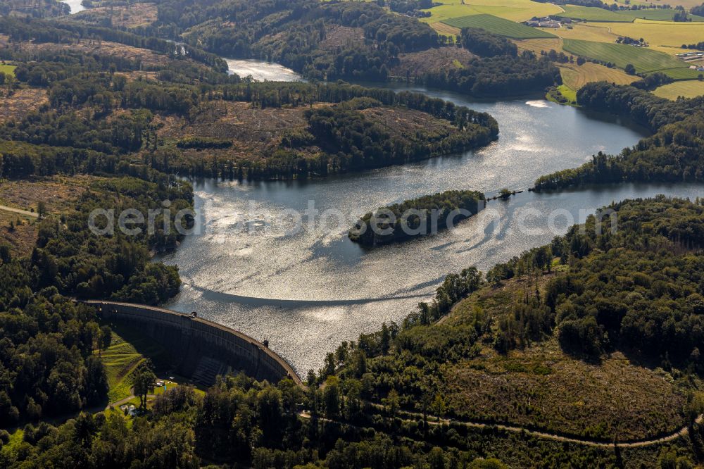 Breckerfeld from the bird's eye view: Dams - dam and shore areas at the reservoir Ennepetalsperre in Breckerfeld in the federal state of North Rhine-Westphalia, Germany