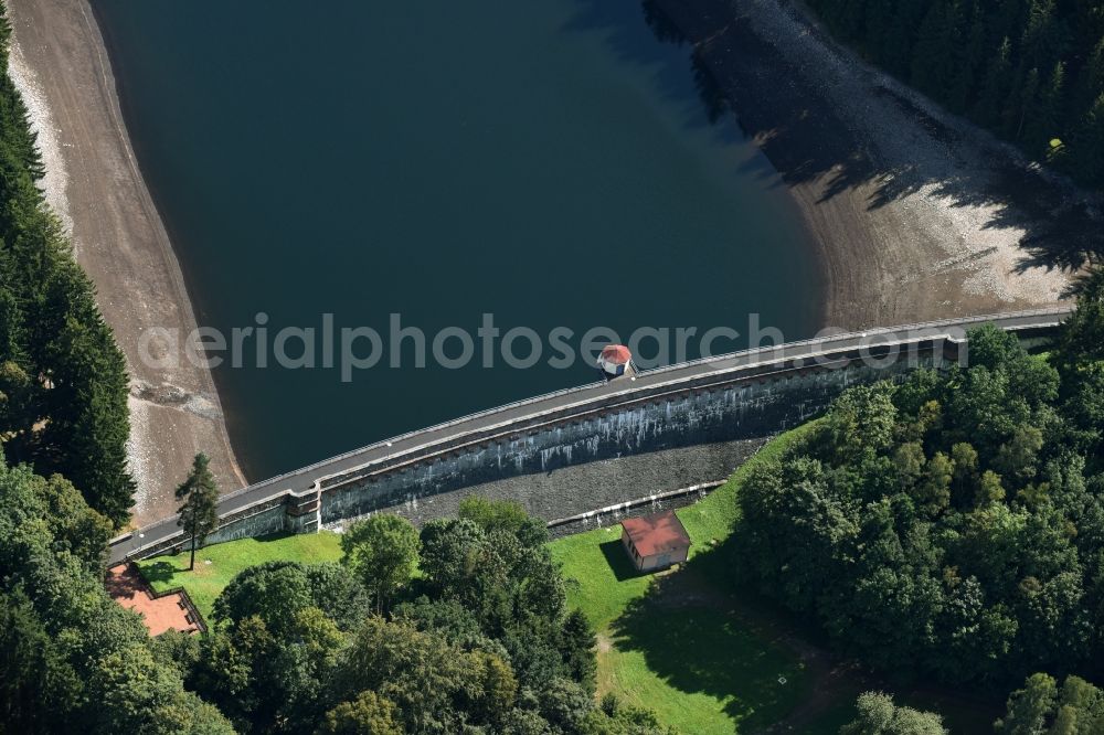 Aerial photograph Einsiedel - Dam and shore areas at the lake Stadtguttalbach in Einsiedel in the state Saxony