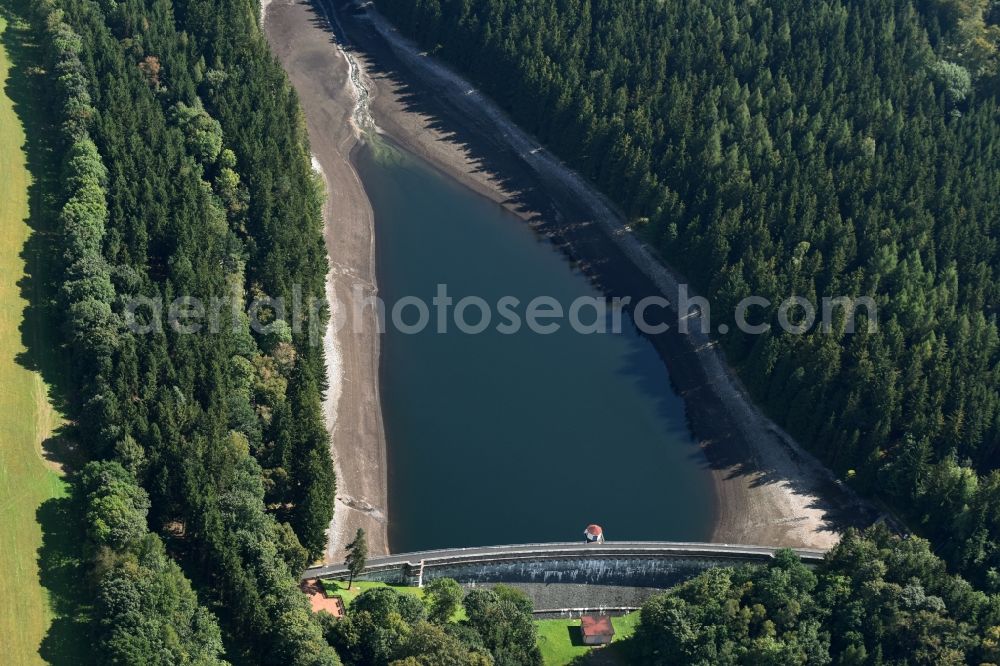 Einsiedel from above - Dam and shore areas at the lake Stadtguttalbach in Einsiedel in the state Saxony