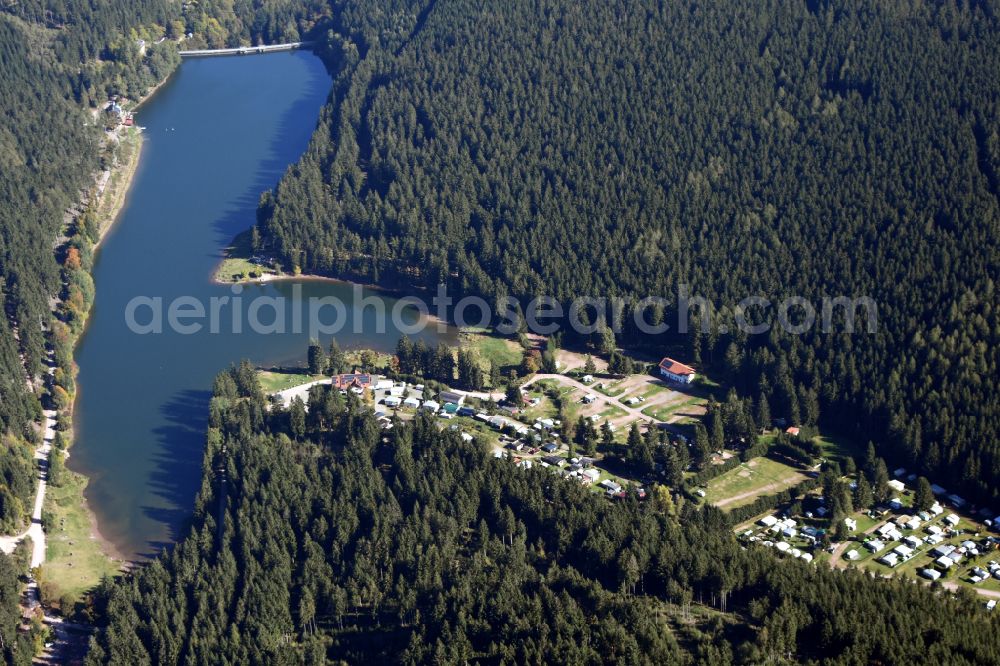 Aerial photograph Frankenhain - Dam and shore areas at the lake Luetschestausee on street Luetschegrund in Frankenhain in the state Thuringia, Germany