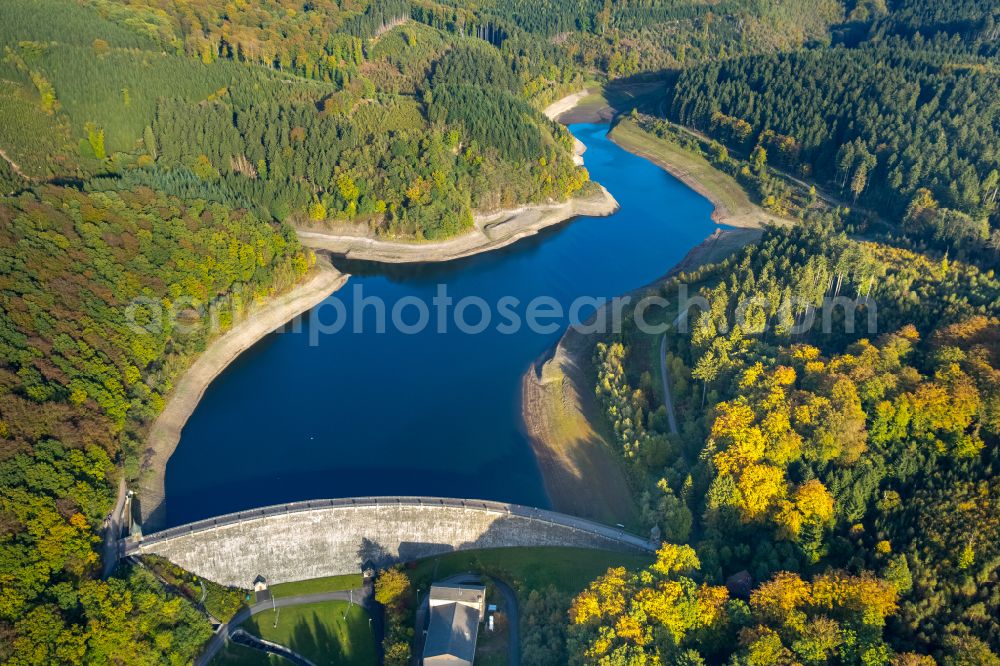 Aerial image Hagen - Dam and shore areas at the lake Hasper Bach on street Talsperrenweg in Hagen at Ruhrgebiet in the state North Rhine-Westphalia, Germany