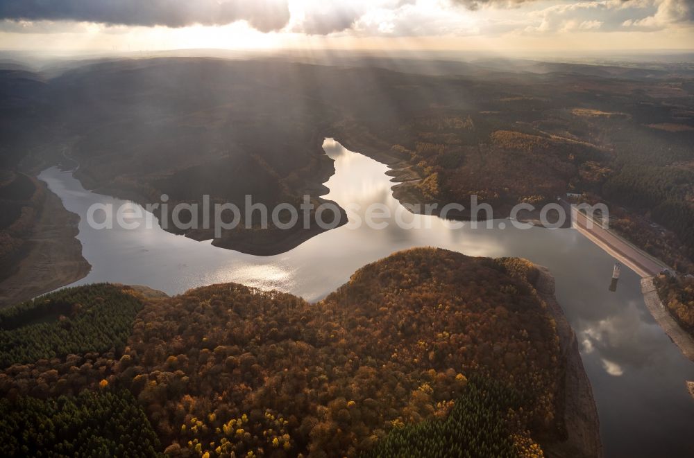 Stolberg (Rheinland) from the bird's eye view: Dam and shore areas at the lake Wehebachtalsperre in the district Schevenhuette in Stolberg (Rheinland) in the state North Rhine-Westphalia, Germany