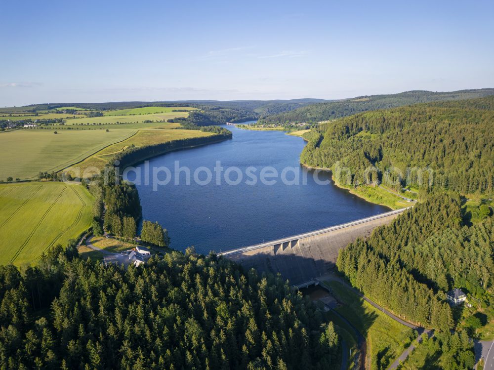 Rauschenbach from the bird's eye view: Dam and shore areas at the lake Talsperre Rauschenbach in Rauschenbach in the state Saxony, Germany