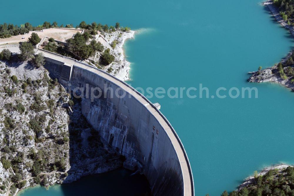 Aerial image Saint-Marc-Jaumegarde - Dam and shore areas at the lake Barage De Bimont Beaurecueil in Saint-Marc-Jaumegarde in Provence-Alpes-Cote d'Azur, France