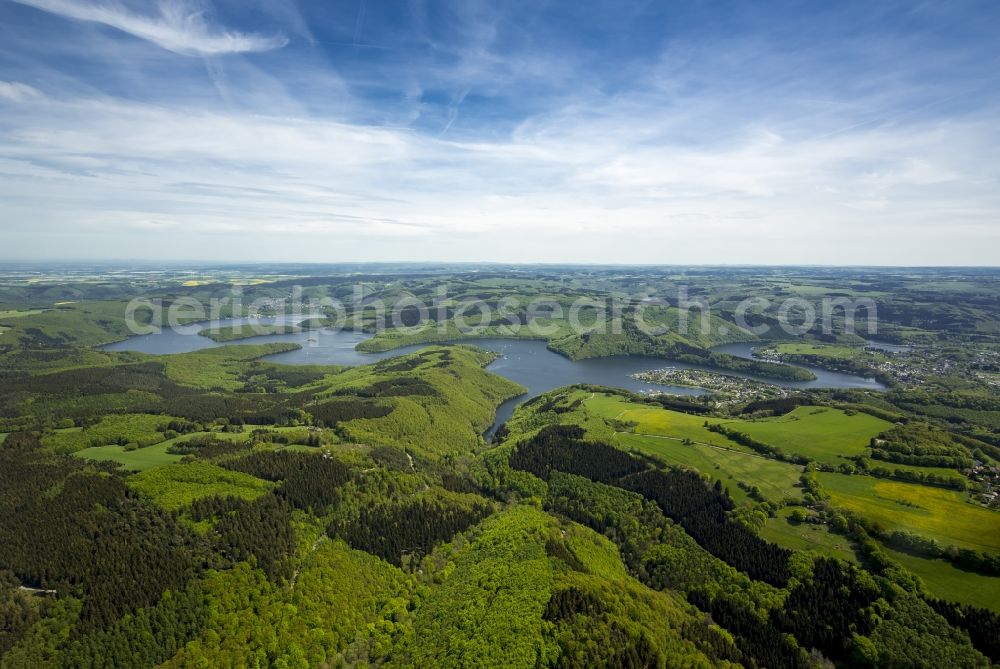 Aerial photograph Simmerath - Dam and shore areas at the lake Rurstausee in Simmerath in the state North Rhine-Westphalia