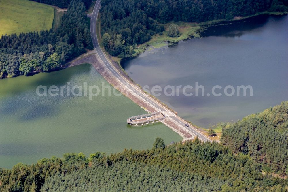 Zeulenroda-Triebes from above - Dam and shore areas at the lake Zeulenroda in Zeulenroda-Triebes in the state Thuringia