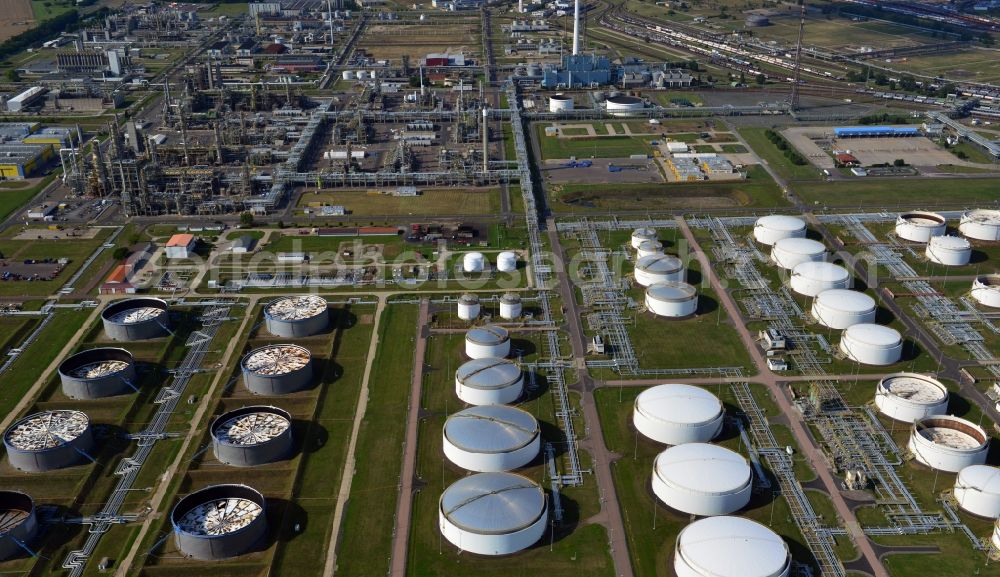 Leuna from the bird's eye view: View at the fuel tanks of the TOTAL refinery in central Germany in Leuna in the federal state of Saxony-Anhalt. The high tanks of the TOTAL refinery chemical site Leuna are part of the most modern refineries in Europe