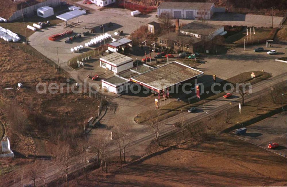 Nauen / Brandenburg from above - Tankstelle der MINOL AG an der Ortseinfahrt Nauen aus Richtung Berlin