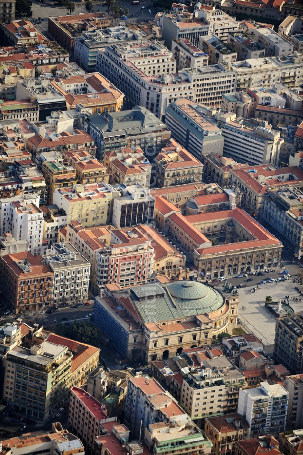 Palermo from the bird's eye view: The theater Teatro Politeama Garibaldi in Palermo at Sicily in Italy. It was built in 1867-1874 by Giuseppe Damiani Almeyda in the style of neoclassicism