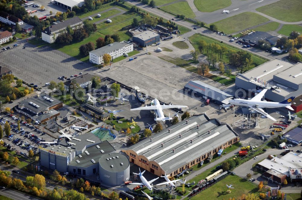 Aerial image Speyer - Blick auf das Technik-Museum in Speyer. Das Museum präsentiert auf einer Hallenfläche von 15.000 m² und 100.000 m² Freigelände eine große Anzahl zum Teil besonderer technischer Konstruktionen aus dem Fahrzeug- und Flugzeugbau. Des Weiteren befinden sich auf dem Museumsgelände das so genannte Marinehaus und ein Modellbaumuseum sowie ein IMAX-Dome-Filmtheater. View to the museum of technology in Speyer.