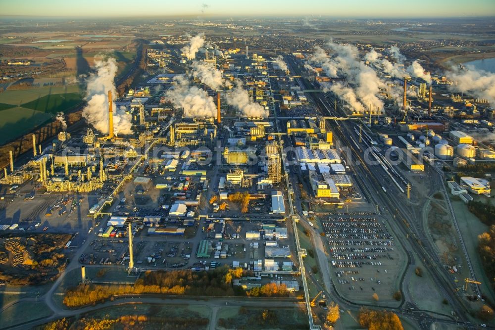 Köln from the bird's eye view: Technical facilities in the industrial area Chempark Dormagen in the district Chorweiler in Cologne in the state North Rhine-Westphalia