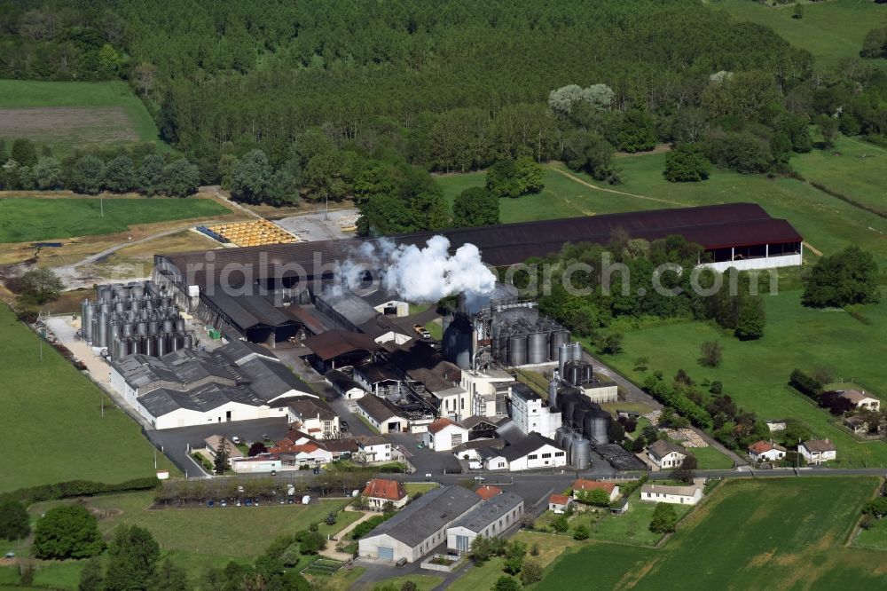 Aerial photograph Coutras - Equipment in the industrial area in Coutras in Aquitaine Limousin Poitou-Charentes, France