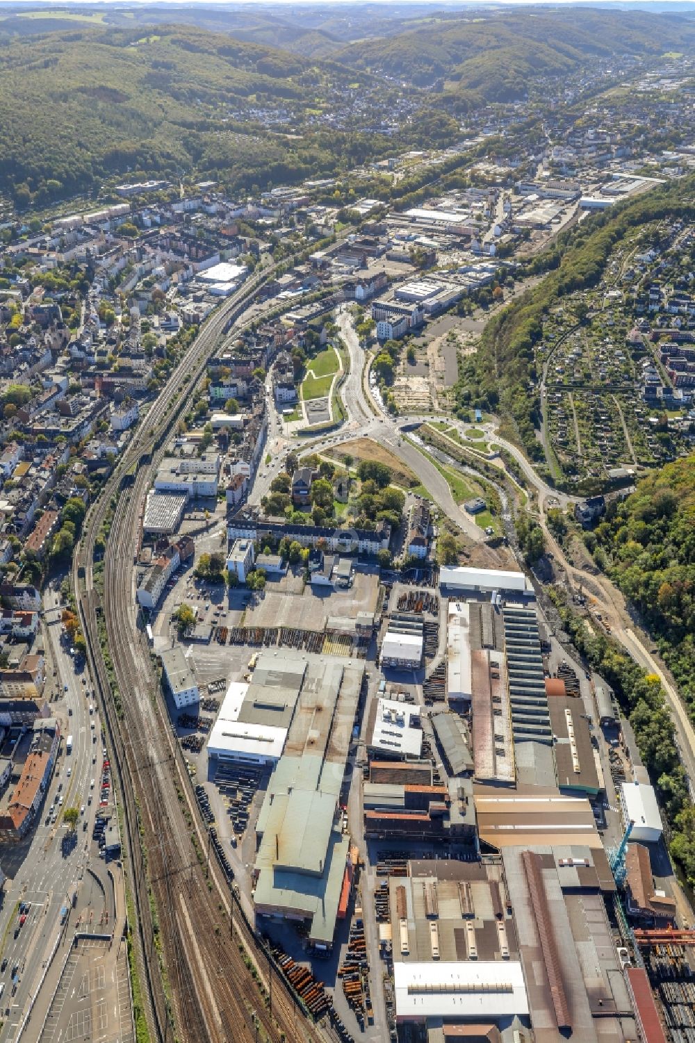 Hagen from the bird's eye view: Technical equipment and production facilities of the steelworks Deutsche Edelstahlwerke in Hagen in the state North Rhine-Westphalia, Germany