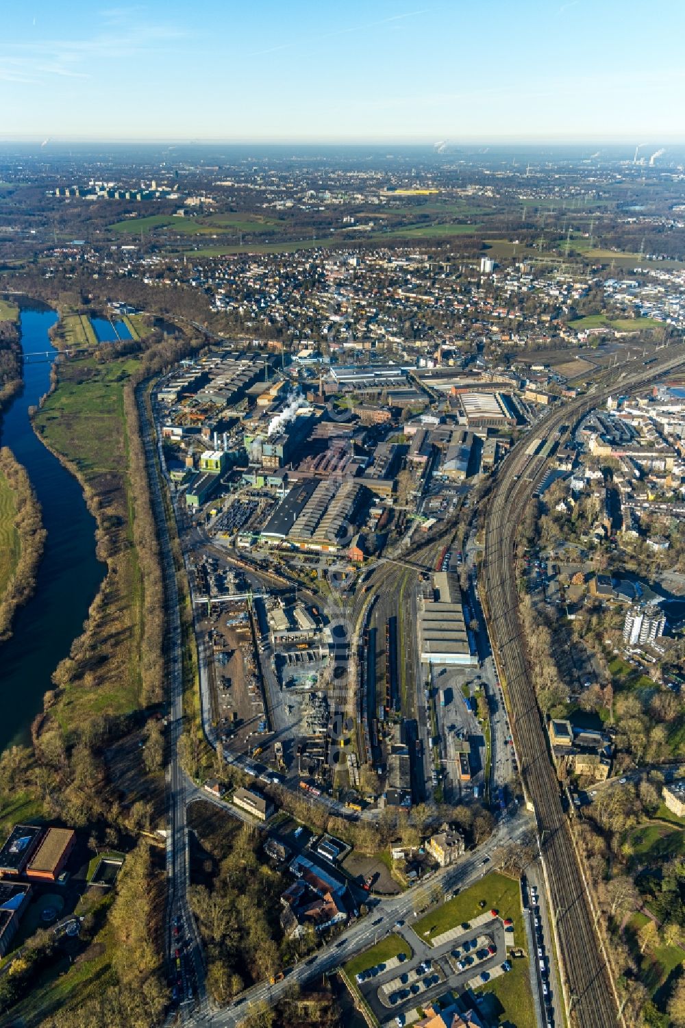 Witten from the bird's eye view: Technical equipment and production facilities of the steelworks Deutsche Edelstahlwerke in Witten in the state North Rhine-Westphalia, Germany