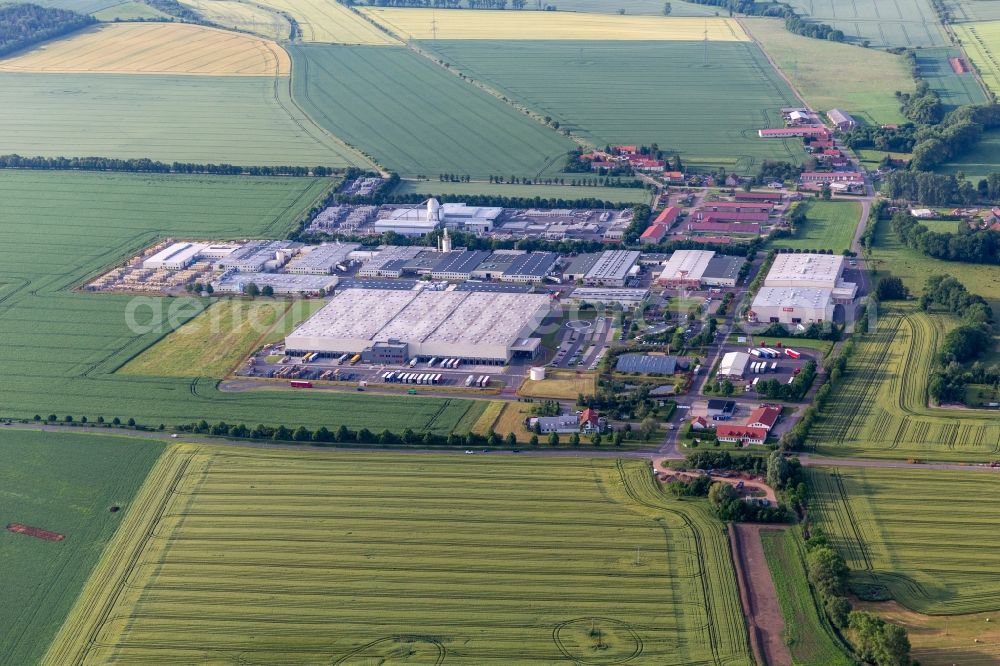 Sonneborn from the bird's eye view: Technical facilities in the industrial area with Finger Beton Sonneborn GmbH & Co. KG in Sonneborn in the Thuringian Forest in the state Thuringia, Germany