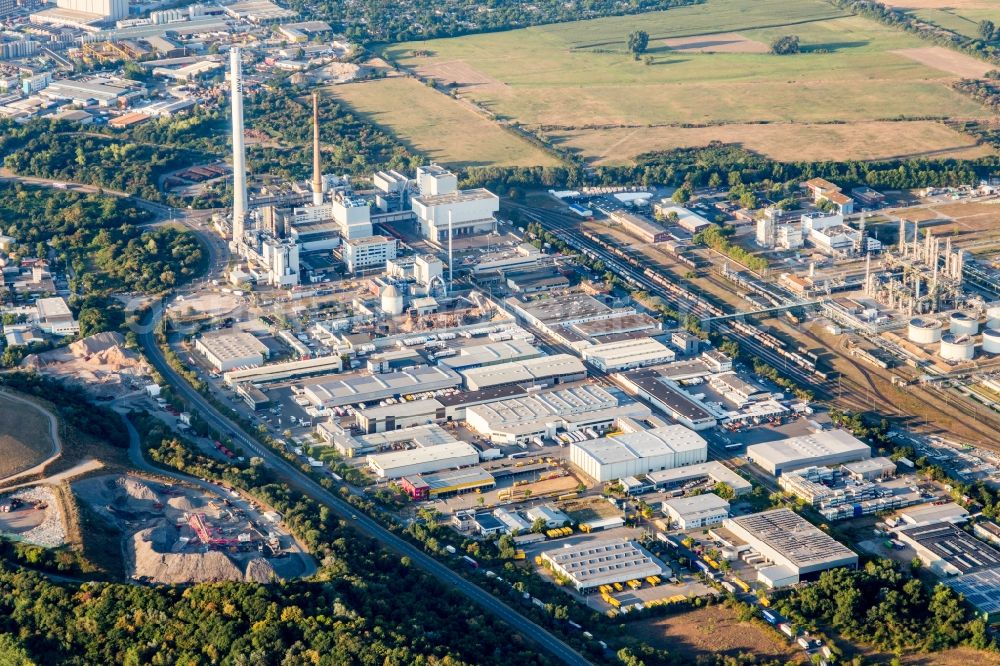 Aerial photograph Mannheim - Technical facilities in the industrial area with MVV Umwelt in the district Industriehafen in Mannheim in the state Baden-Wurttemberg, Germany