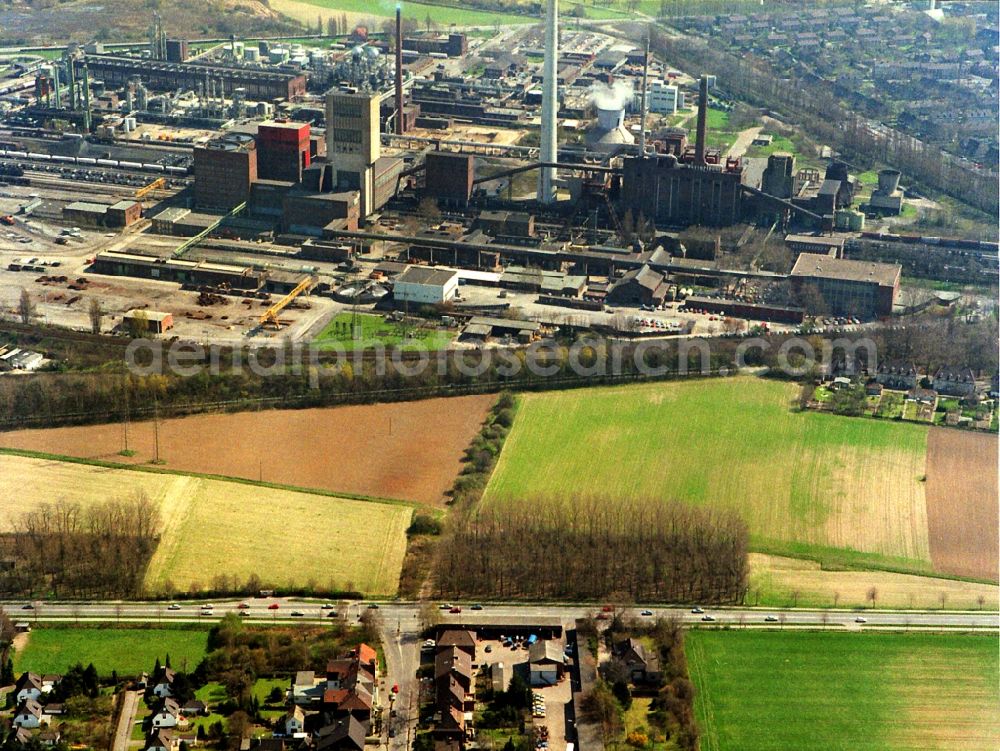 Aerial photograph Moers - Technical facilities in the industrial area Verbundbergwerk Rheinland in the district Repelen in Moers in the state North Rhine-Westphalia