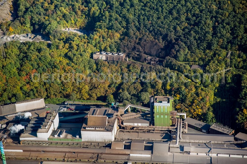 Aerial image Siegen - Technical equipment and production facilities of the steelworks Deutsche Edelstahlwerke GmbH along the road Huetteltalstrasse B54 in Siegen in the state North Rhine-Westphalia