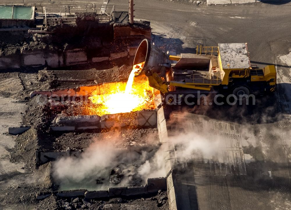 Witten from above - Technical equipment and production facilities of the steelworks Deutsche Edelstahlwerke Karrierewerkstatt GmbH in Witten in the state North Rhine-Westphalia, Germany