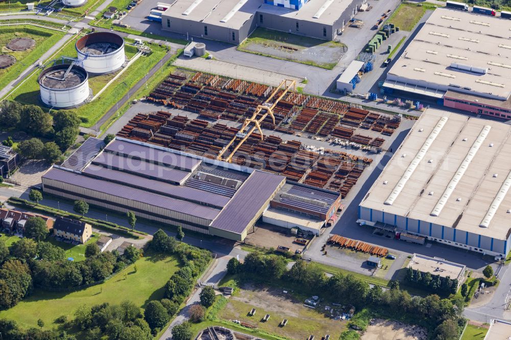 Aerial photograph Duisburg - Technical facilities in the industrial area of Hoberg & Driesch Stahlrohr GmbH on the street Am Blumenkampshof in Duisburg in the Ruhr area in the federal state of North Rhine-Westphalia, Germany