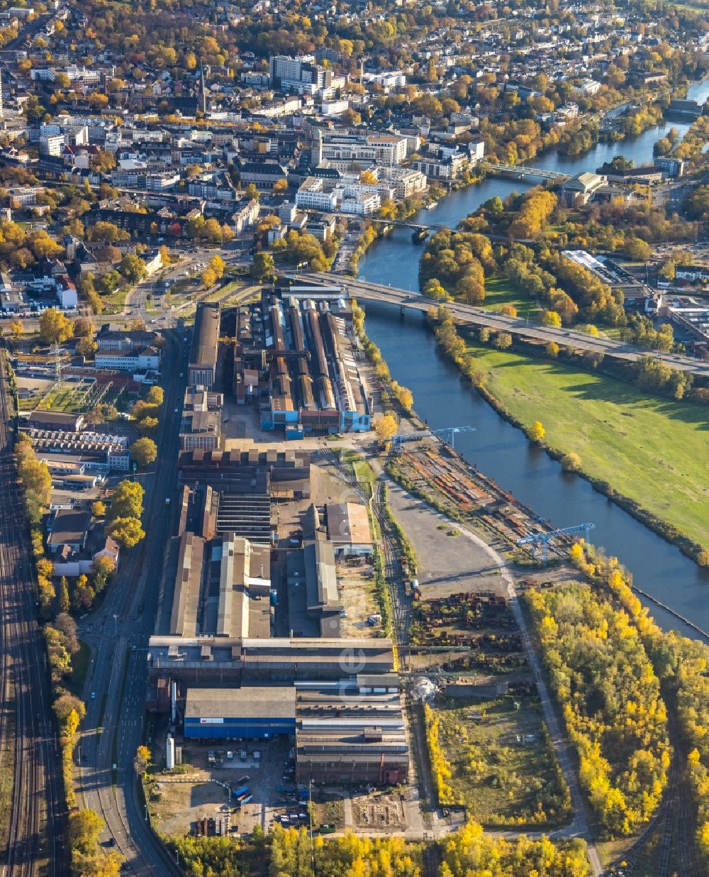 Aerial photograph Mülheim an der Ruhr - Technical equipment and production facilities of the steelworks Friedrich Wilhelms-Huette Stahlguss GmbH on Friedrich-Ebert-Strasse in Muelheim on the Ruhr in the state North Rhine-Westphalia, Germany