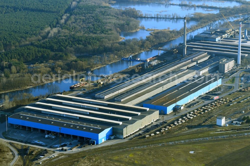 Hennigsdorf from the bird's eye view: Technical equipment and production facilities of the steelworks of Hennigsdorf Elektrostahl GmbH in Hennigsdorf in the state Brandenburg, Germany