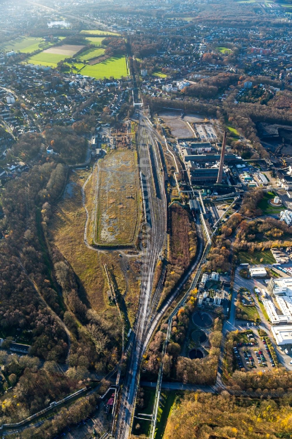 Aerial image Gelsenkirchen - Technical equipment and production facilities of the steelworks and Kokerei on Glueckaufstrasse in Gelsenkirchen in the state North Rhine-Westphalia