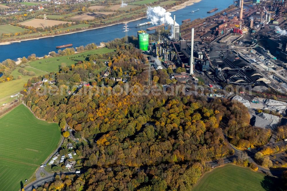 Aerial photograph Duisburg - Technical equipment and production facilities of the steelworks on Mannesmannstrasse in the district Huettenheim in Duisburg in the state North Rhine-Westphalia, Germany