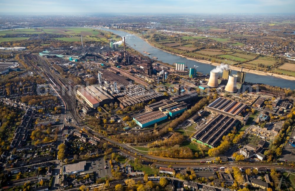 Aerial photograph Duisburg - Technical equipment and production facilities of the steelworks on Mannesmannstrasse in the district Huettenheim in Duisburg in the state North Rhine-Westphalia, Germany