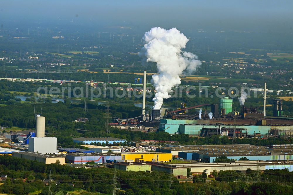 Aerial image Duisburg - Technical equipment and production facilities of the steelworks on Mannesmannstrasse in the district Huettenheim in Duisburg in the state North Rhine-Westphalia, Germany