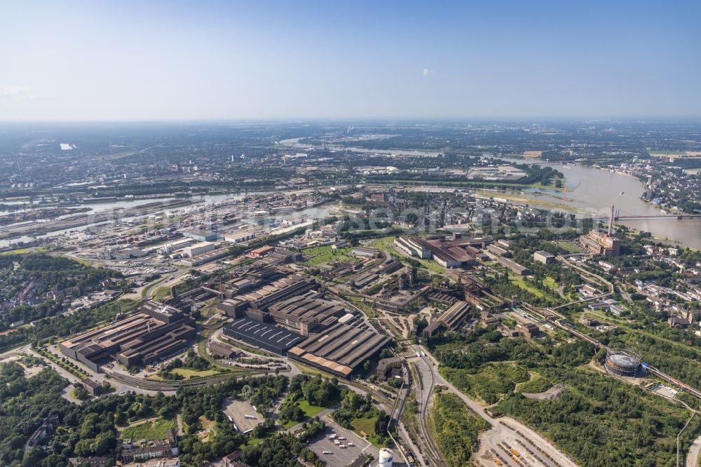 Aerial image Duisburg - Technical equipment and production facilities of the steelworks - steel wire plant ArcelorMittal GmbH on Muehlenfelder Strasse in the district Laar in Duisburg at Ruhrgebiet in the state North Rhine-Westphalia, Germany