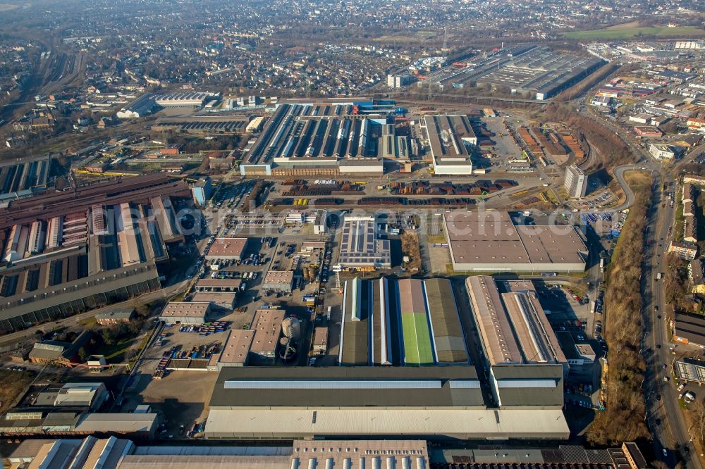 Mülheim an der Ruhr from above - Technical equipment and production facilities of the steelworks Thyssen Krupp in Muelheim on the Ruhr in the state North Rhine-Westphalia