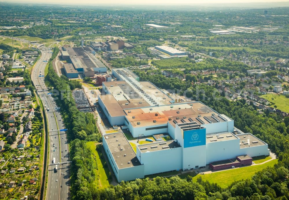 Bochum from above - Technical equipment and production facilities of the steelworks Thyssenkrupp Steel Europe AG in the district Wattenscheid in Bochum in the state North Rhine-Westphalia, Germany