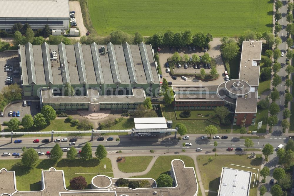 Dortmund from the bird's eye view: View at the technology center TZDO Dortmund in Dortmund in the federal state North Rhine-Westphalia. The TZDO offers technology-oriented companies and company founders a comprehensive service and support program for the implementation of their business idea