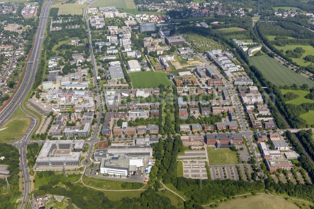 Aerial photograph Duisburg - Look at the technology center of the Fraunhofer Institute at the corner of Emil-Figge-Street to Martin-Schmeisser-Street in Dortmund in North Rhine-Westphalia. In the background of the North Campus of the University of Dortmund is seen