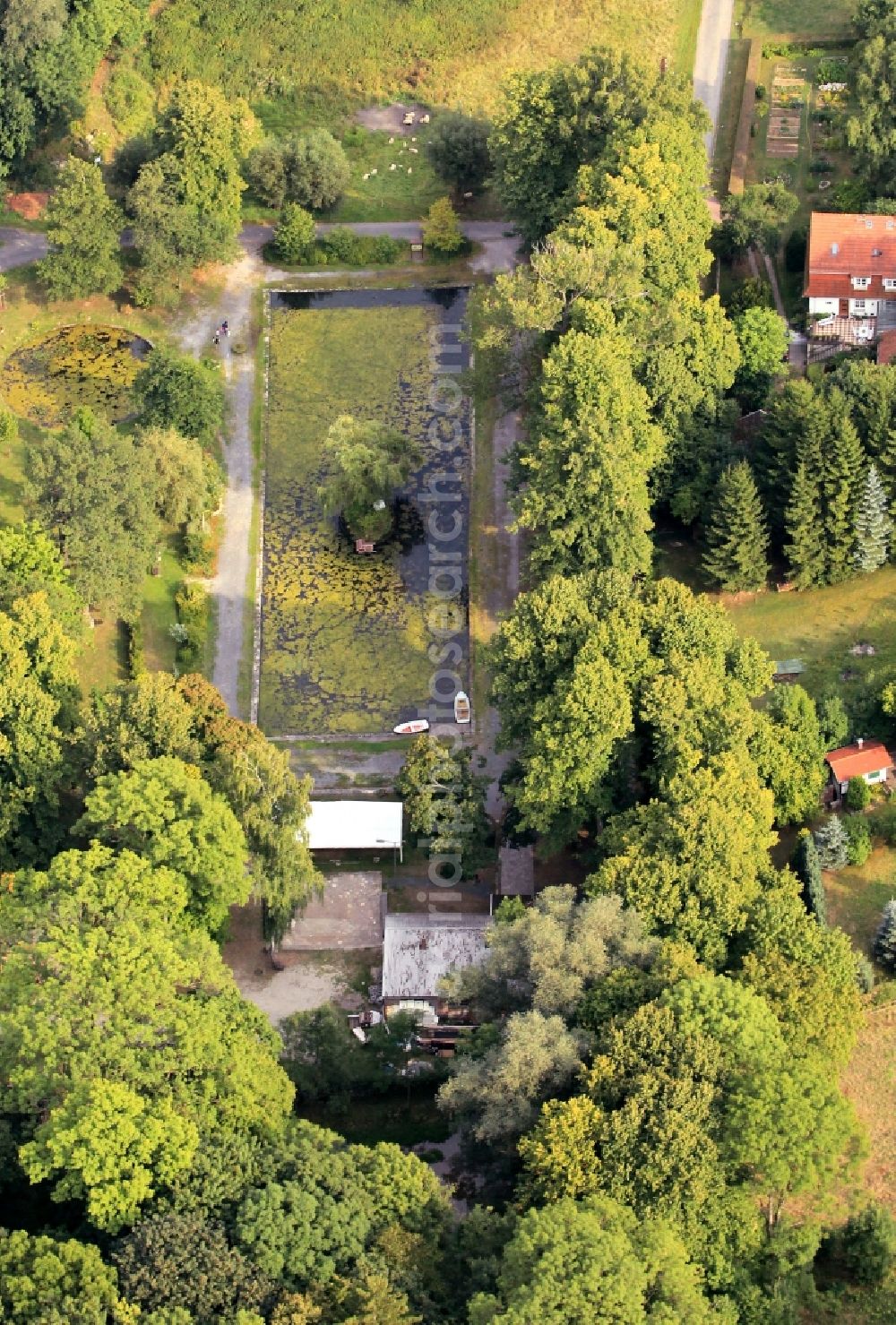 Dingelstädt from above - Pond at Riethpark in Dingelstaedt in Thuringia. riethpark-förderverein.de