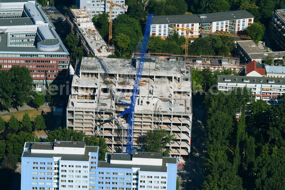 Berlin from above - Partial demolition and reconstruction of the former department store building Kaufhof - Centrum Warenhaus on Hermann-Stoehr-Platz - Koppenstrasse in the district Friedrichshain in Berlin, Germany