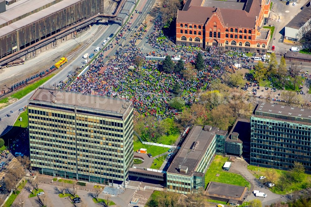 Duisburg from above - Participants in a demonstration for steel action of IG Metall in front of the Thyssen Krupp Steel headquarters in Duisburg - Bruck home in Duisburg in North Rhine -Westphalia