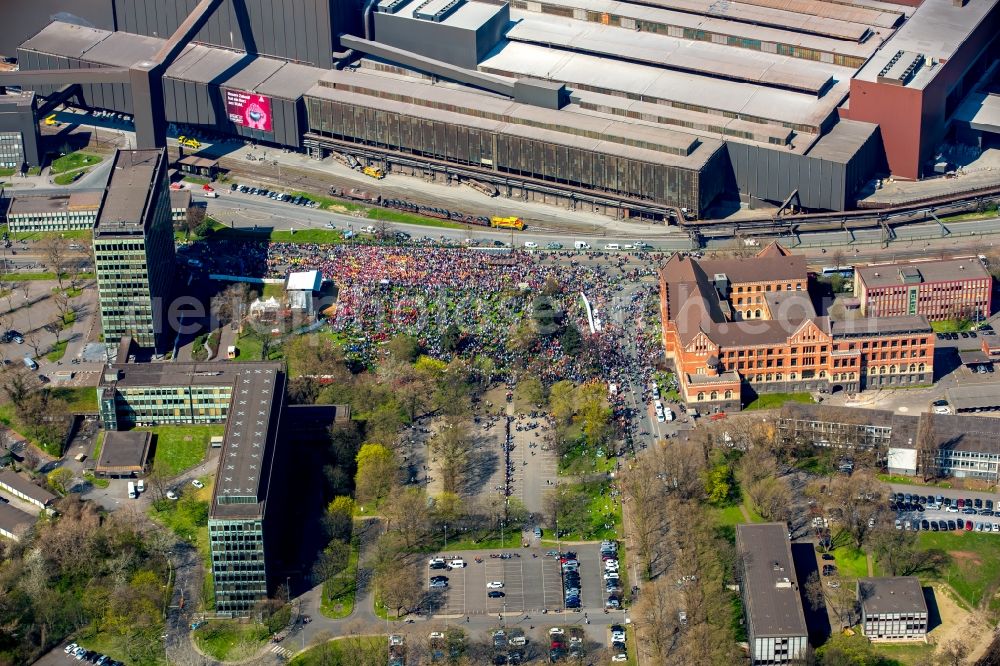 Aerial image Duisburg - Participants in a demonstration for steel action of IG Metall in front of the Thyssen Krupp Steel headquarters in Duisburg - Bruck home in Duisburg in North Rhine -Westphalia