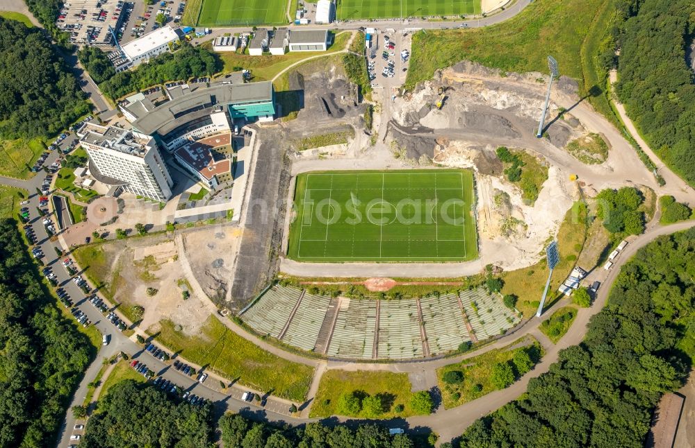 Aerial image Gelsenkirchen - Participants of the training on the sports grounds Bundesliga team S04 on the football training pitches at Charly's Schalke in Gelsenkirchen in North Rhine-Westphalia