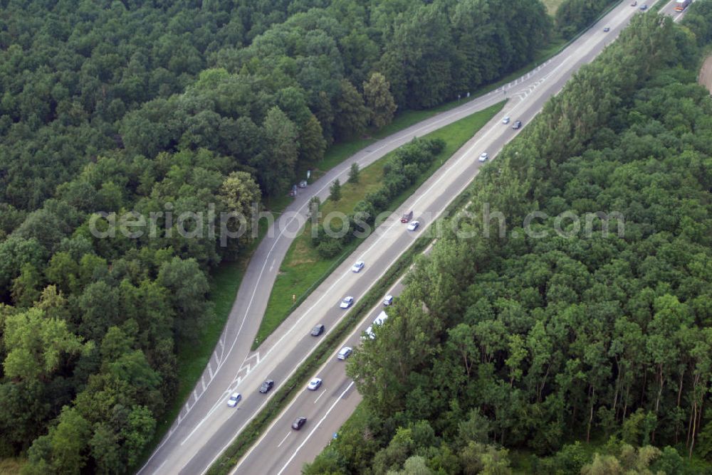 Aerial photograph Offenburg - Blick auf die A5 nahe Offenburg. Die A5 ist Teil der HaFraBa (Hamburg Frankfurt Basel) vom Hattenbacher Dreieck bis an die Grenze zur Schweiz. Auf 445 km Länge bestehen Verbindungen u.a. zum französischen Autobahnnetz (bis Barcelona) und zur Verbindung Holland - Österreich. Als Teil der HaFraBa E.V. (Nord-Süd Verbindung) ist sie eine der meist befahrensten Strassen Europas (in Deutschland Platz 9).