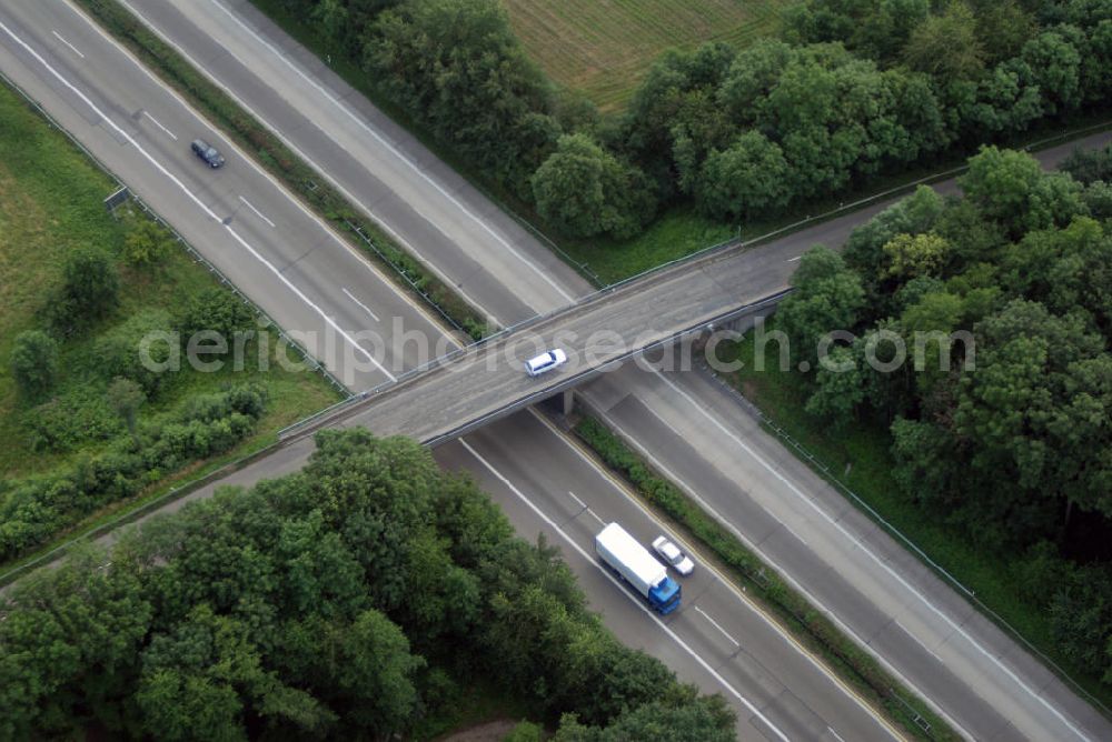 Aerial photograph Offenburg - Blick auf die A5 nahe Offenburg. Die A5 ist Teil der HaFraBa (Hamburg Frankfurt Basel) vom Hattenbacher Dreieck bis an die Grenze zur Schweiz. Auf 445 km Länge bestehen Verbindungen u.a. zum französischen Autobahnnetz (bis Barcelona) und zur Verbindung Holland - Österreich. Als Teil der HaFraBa E.V. (Nord-Süd Verbindung) ist sie eine der meist befahrensten Strassen Europas (in Deutschland Platz 9).