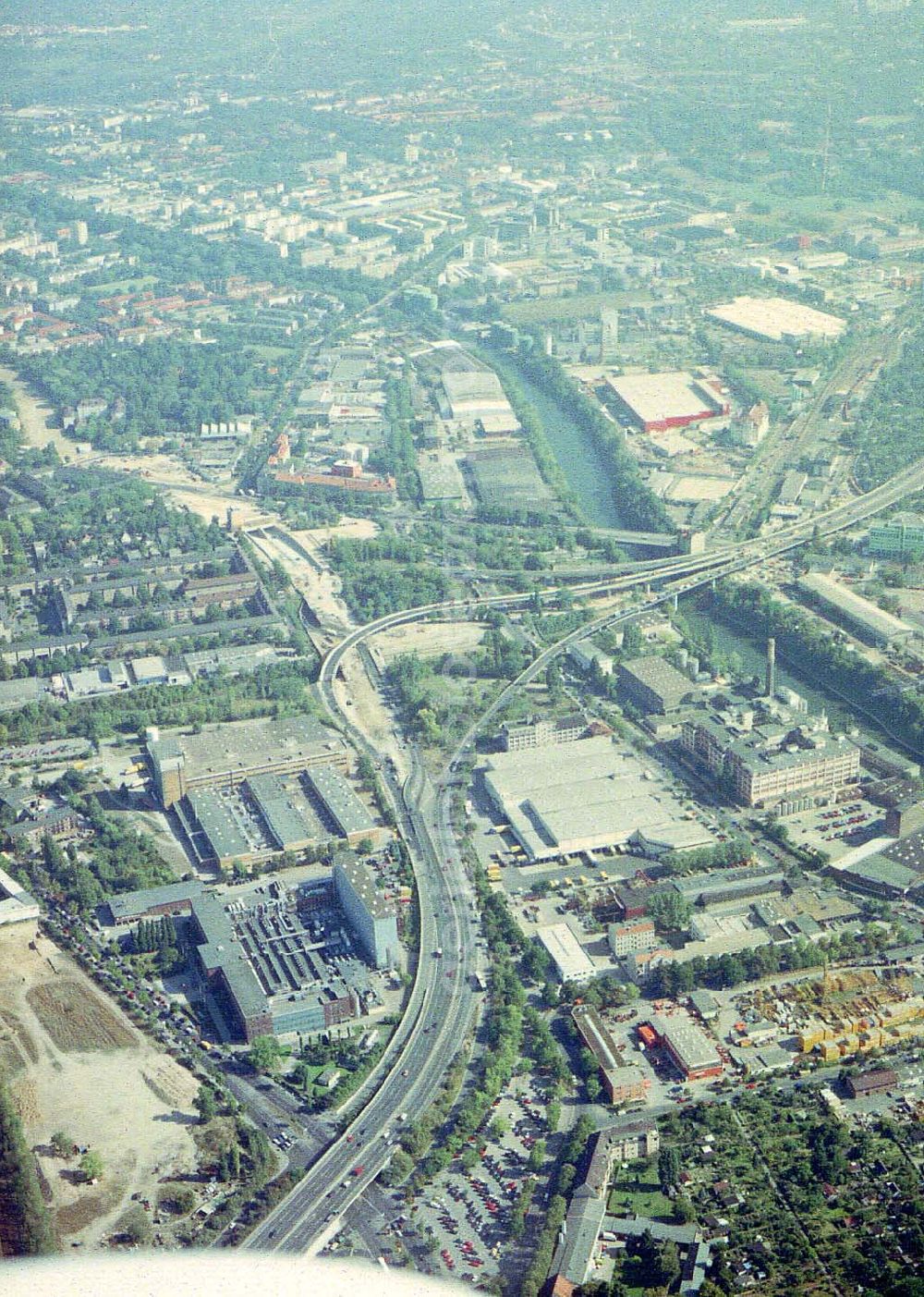 Aerial photograph Berlin - Tempelhof - Tempelhofer Dreieck am Flughafen Tempelhof.